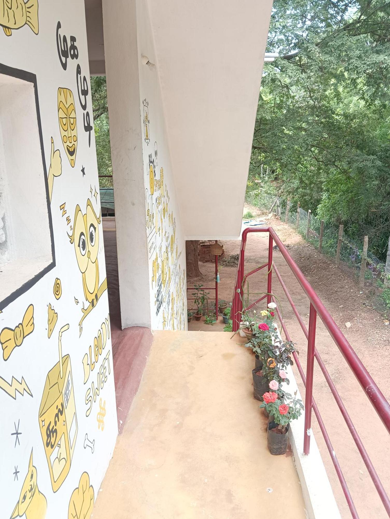 Travellers Crib Hotel Auroville Exterior photo